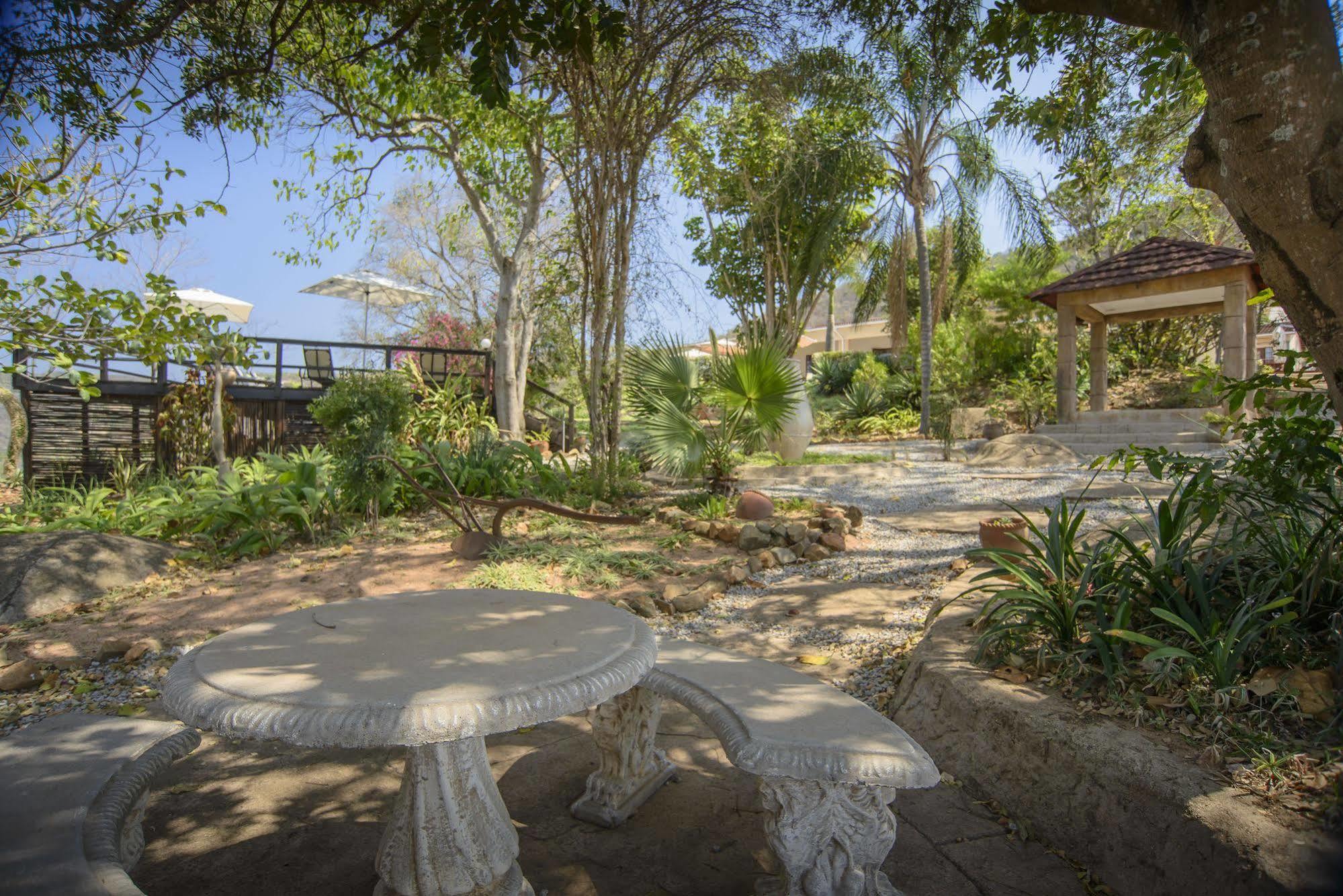 האזיביו Abangane Guest Lodge מראה חיצוני תמונה