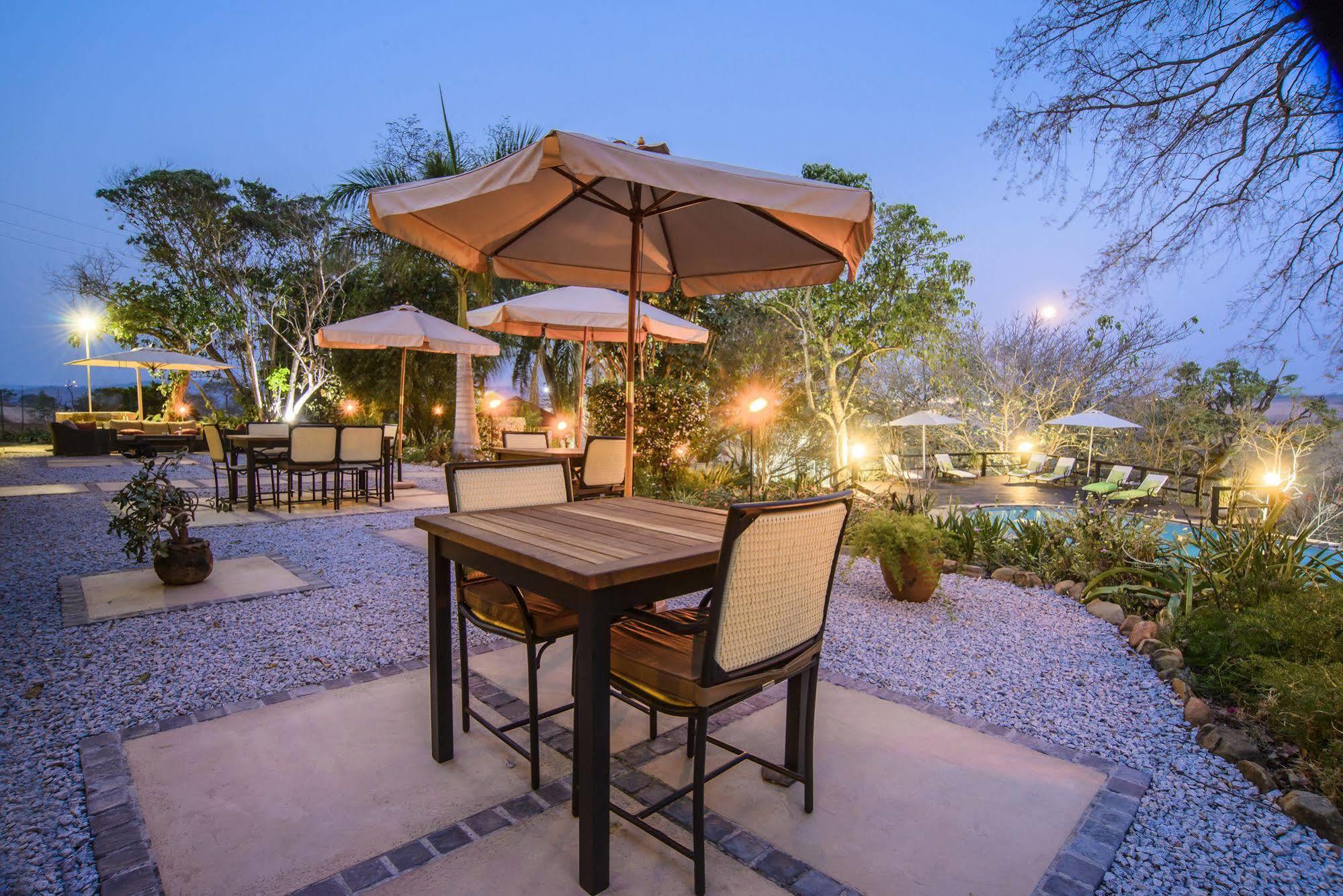 האזיביו Abangane Guest Lodge מראה חיצוני תמונה